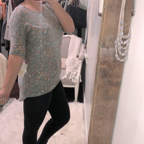 LulaRoe size xxsmall Irma top; new w/tags - Picture 2 of 6